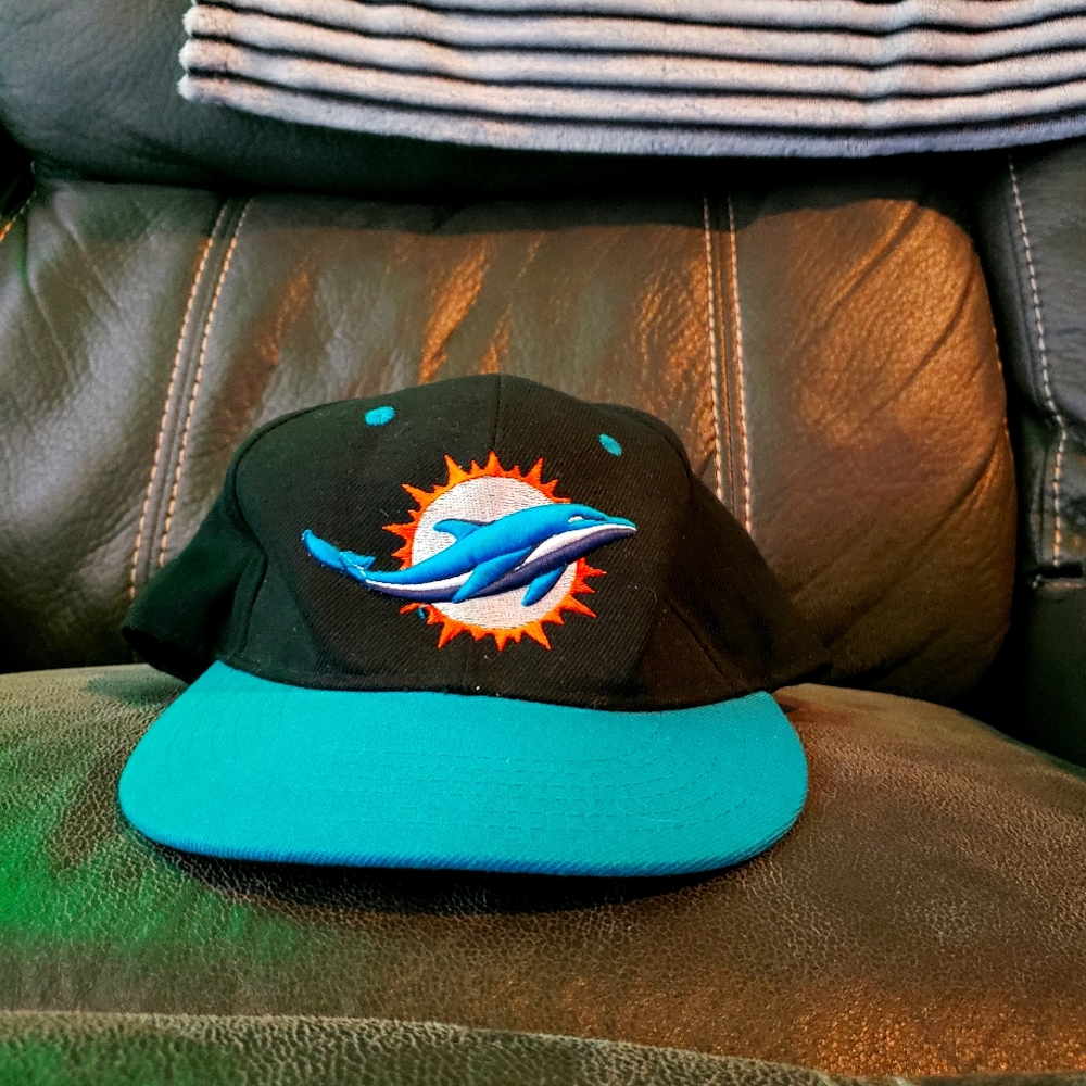 Miami Dolphins suede snap back hat